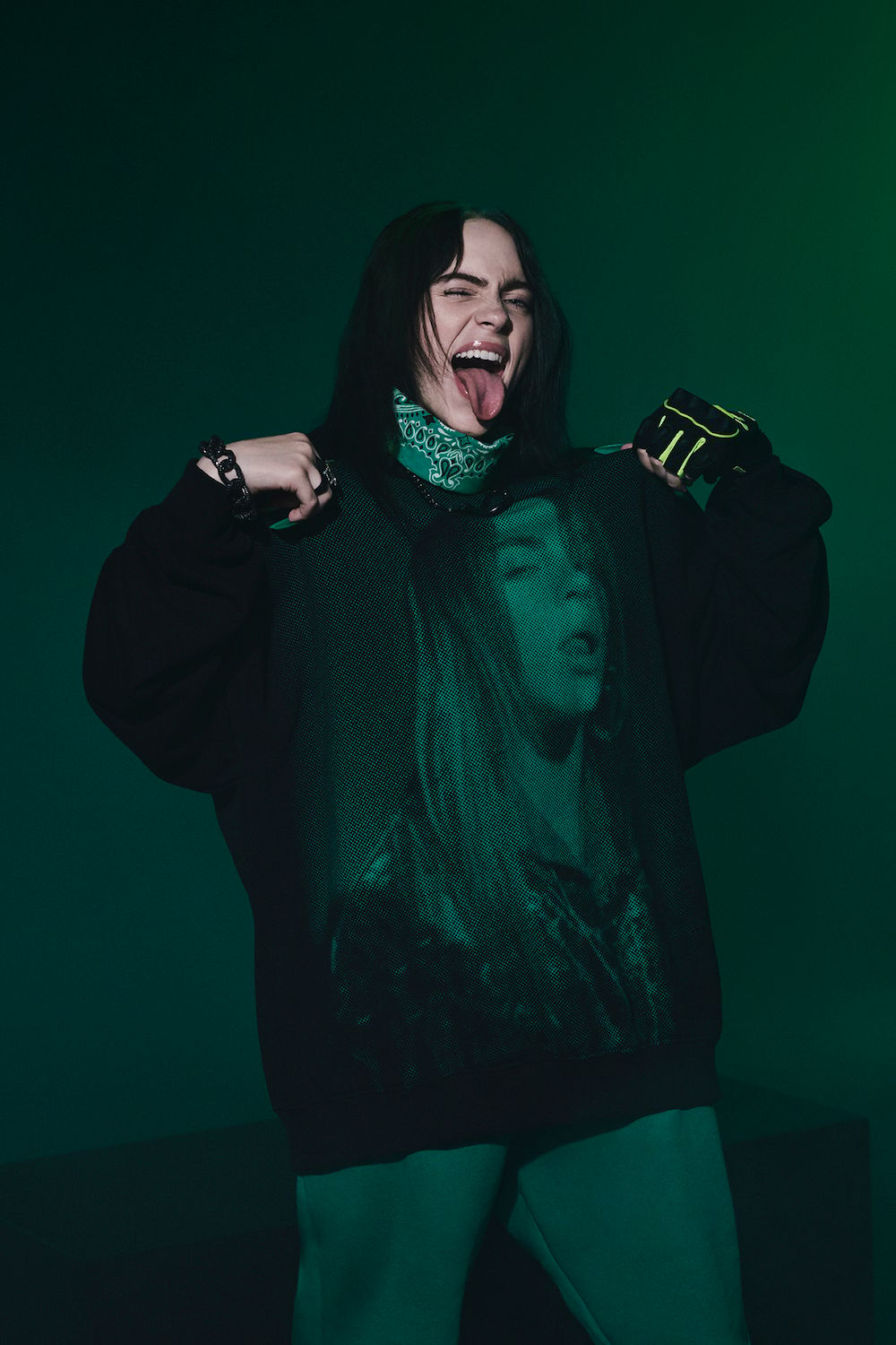 Billie Eilish Bershka Metalmagazine.jpg