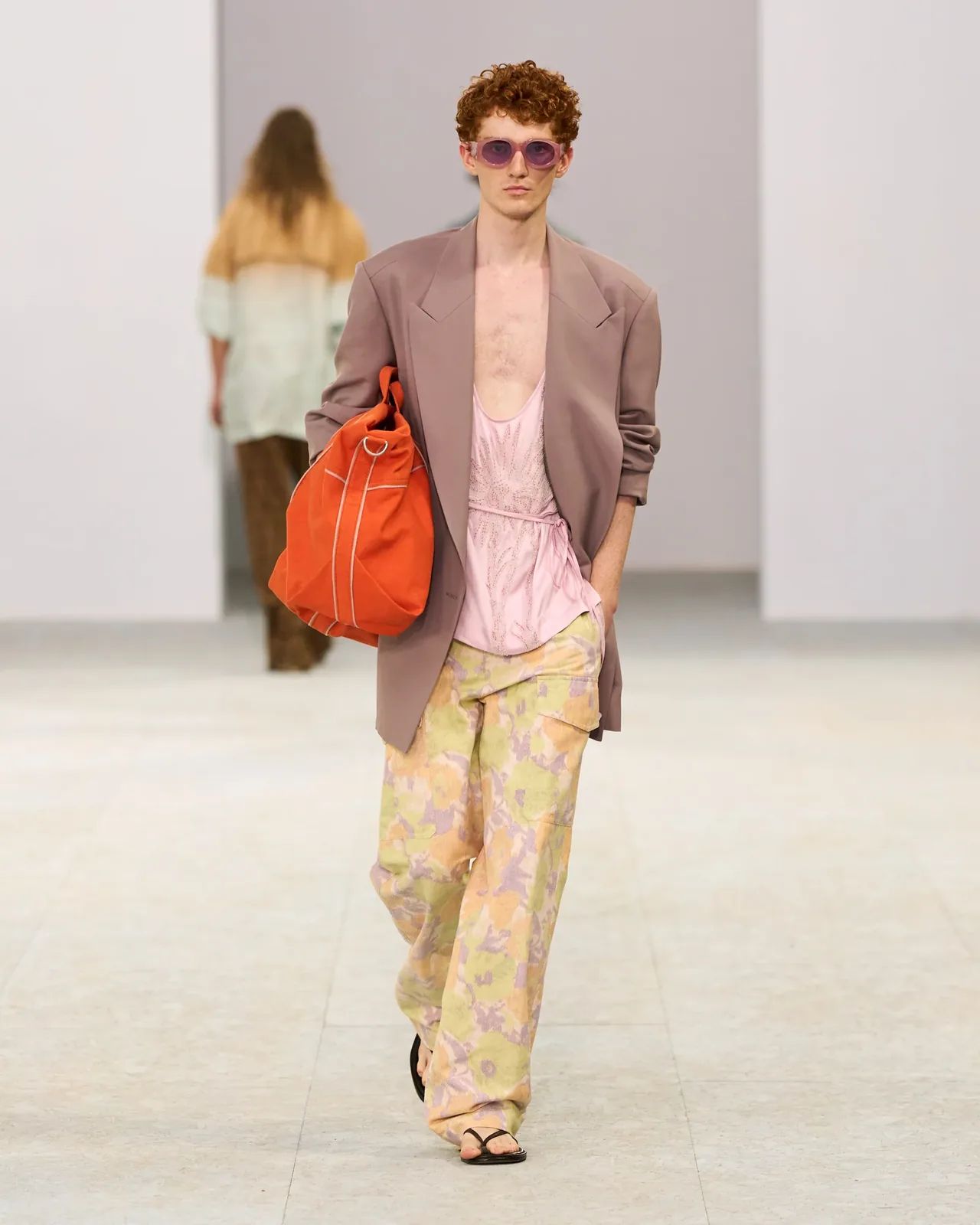 metal-dries-van-noten-s-s-2027-menswear-24.webp