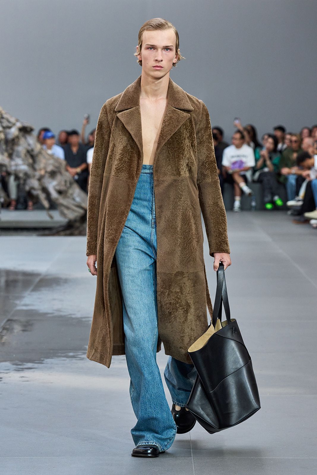 Loewe S S 2024 22.jpg