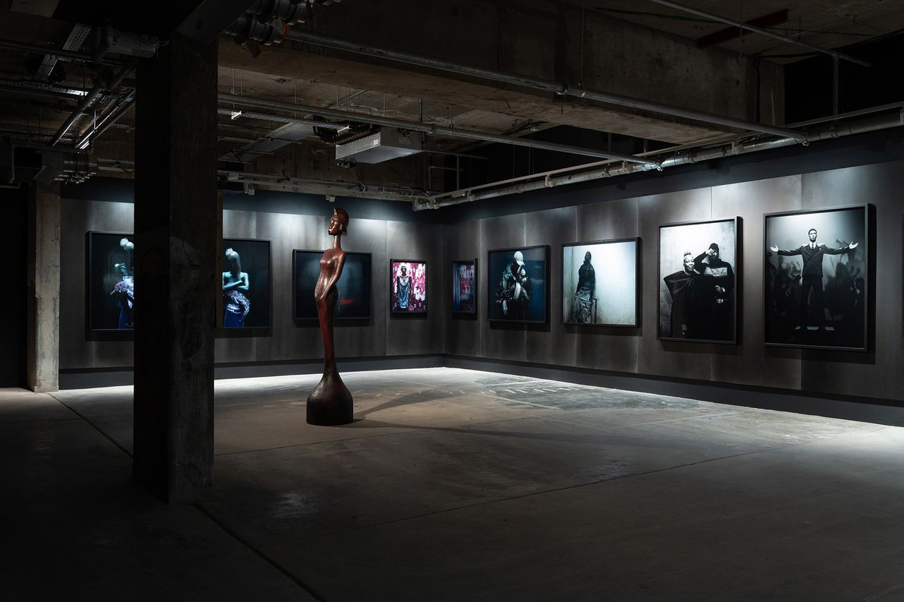 Installation-view-of-Gabriel-Moses---Selah-at-180-Studios-Photo_9.jpg