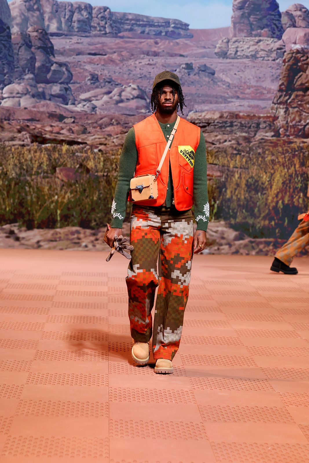 LOUIS_VUITTON_MENS_FALL_WINTER_2024_26.jpg