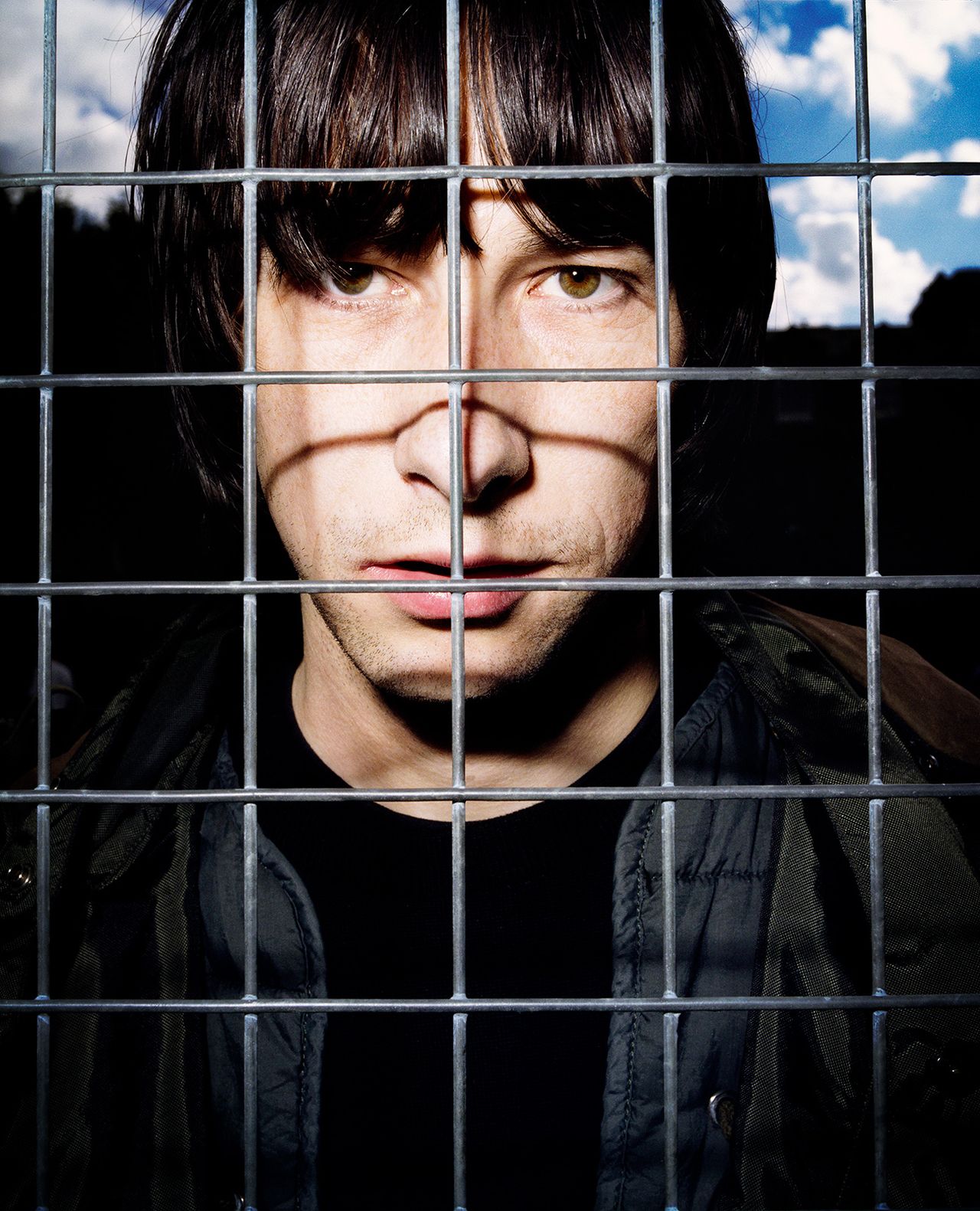 Bobby-Gillespie,-Hide-&-Seek,-Dazed-&-Confused,-Issue-37,-1997-(c)Rankin.jpg