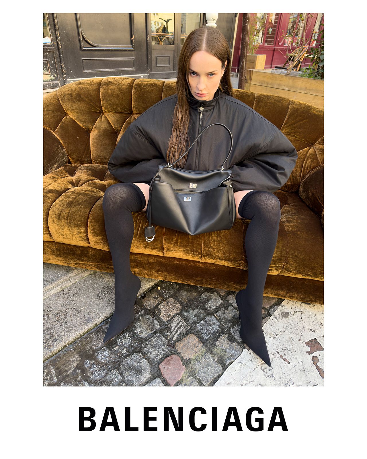 BALENCIAGA-THIS-IS-A-BALENCIAGA-CAMPAIGN-BY-JUERGEN-TELLER-IMAGE-6.jpg