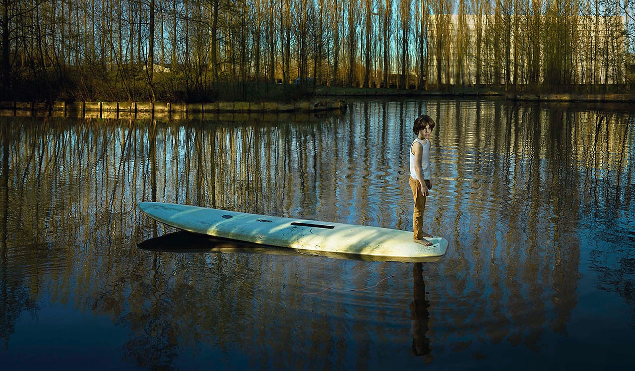 Ellen Kooi Meer Surfplank Camara Oscura.jpg