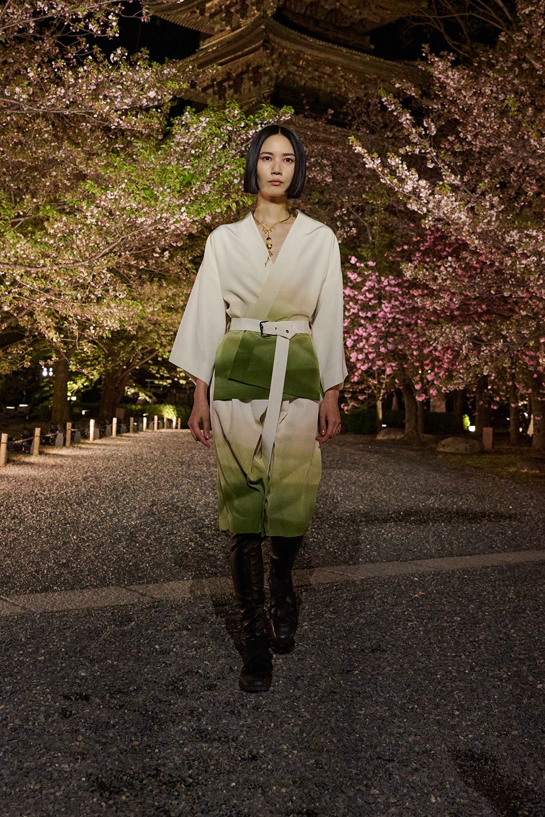 DIOR_W_RTW_FALL25_KYOTO_LOOK_24.jpg