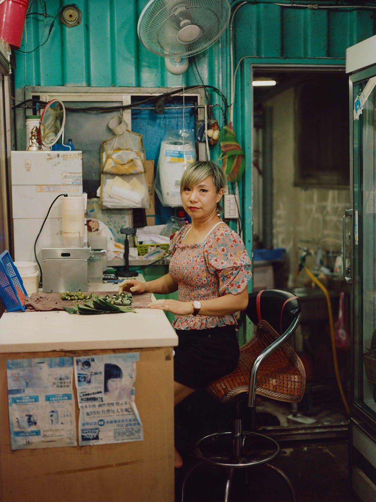 Constanze-Han_The-Betel-Nut-Beauties_11.jpg