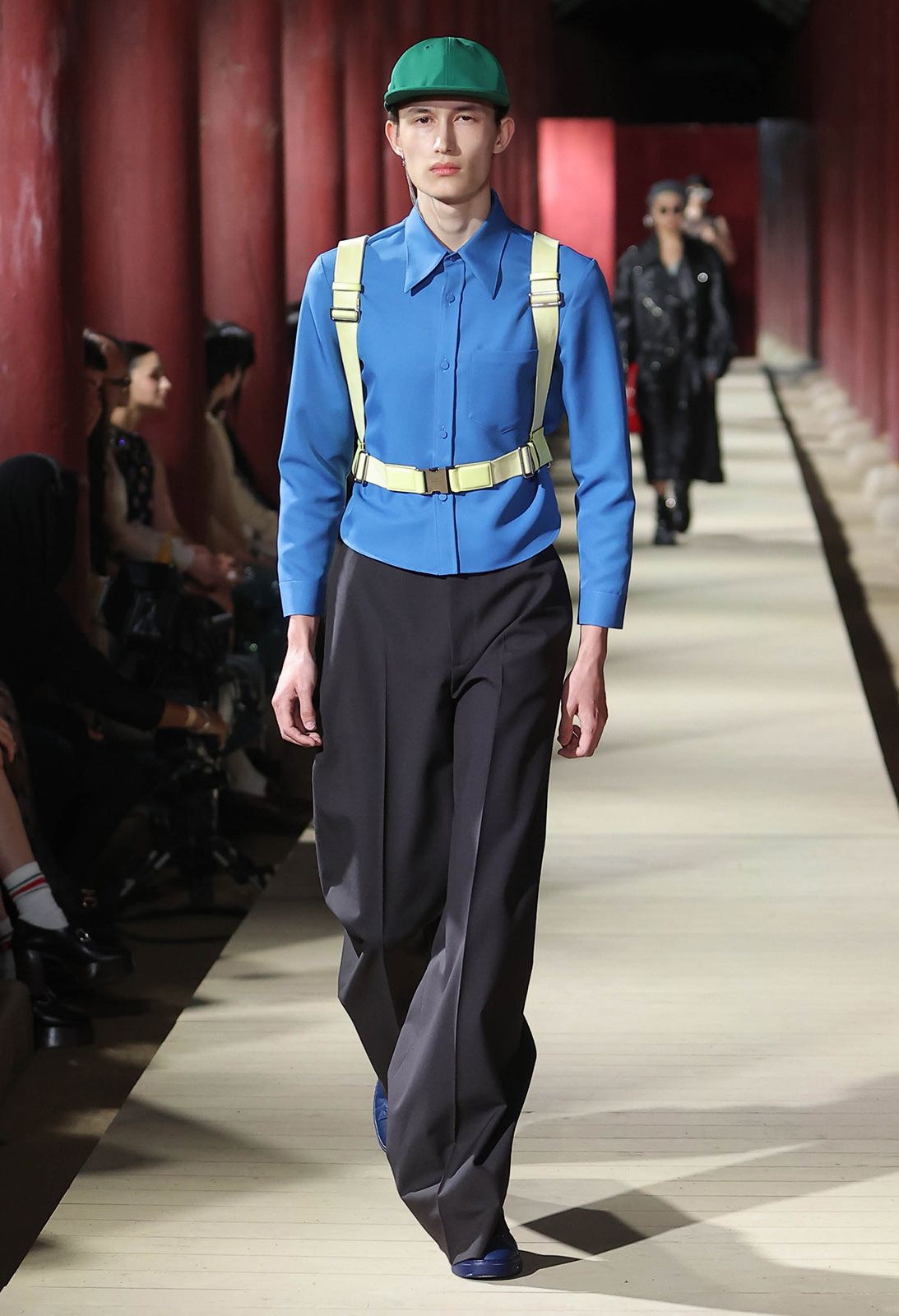 Metal Gucci Cruise 2024 16.jpg