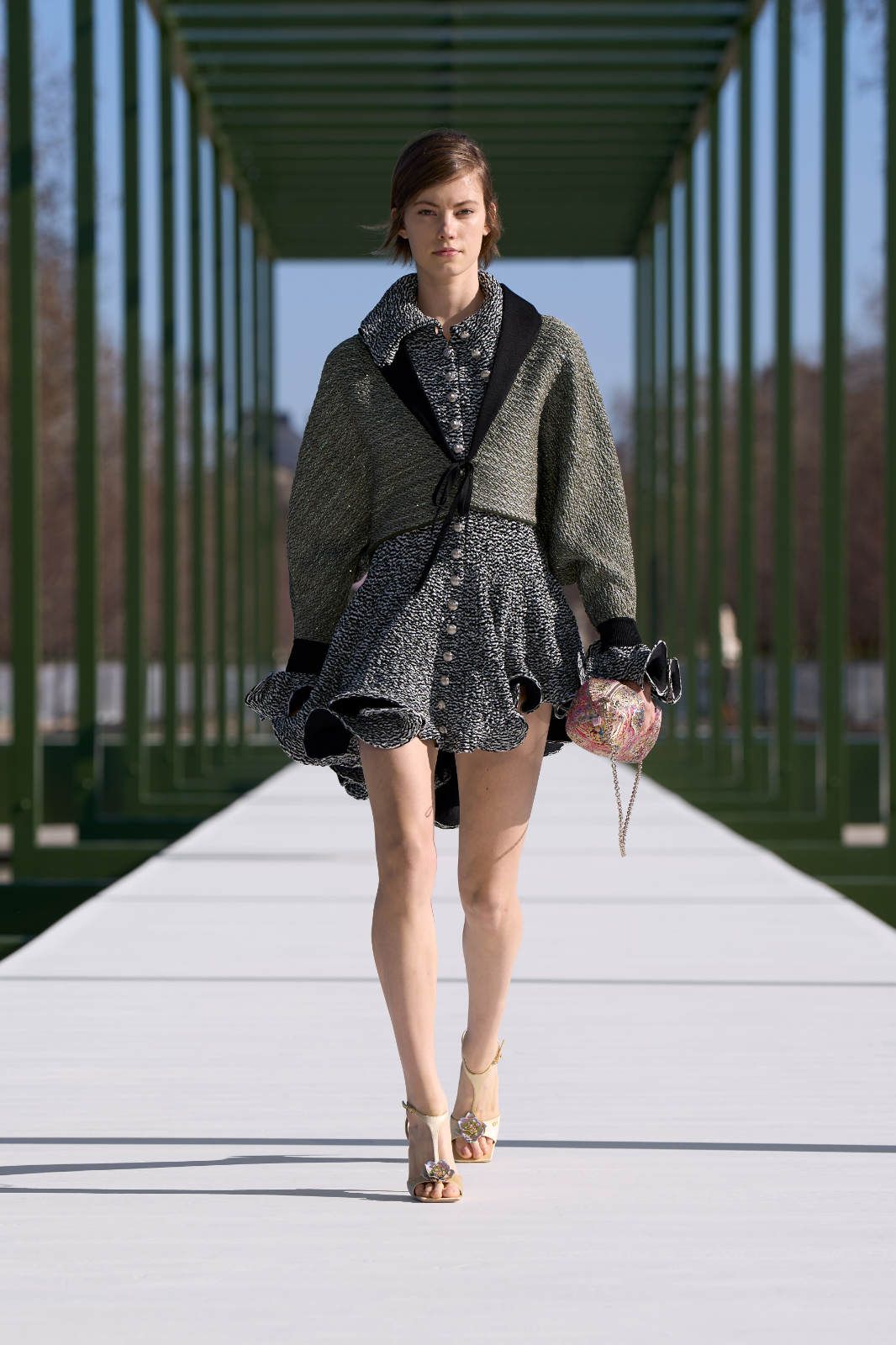 DIOR_W_RTW_FW2627_25.jpg