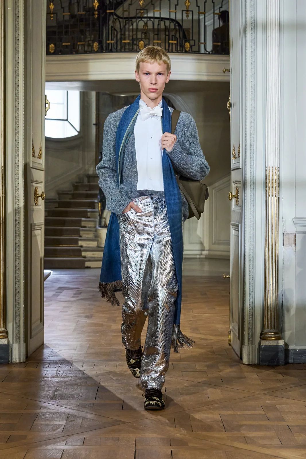 metal-dior-s-s-2027-menswear-20.webp