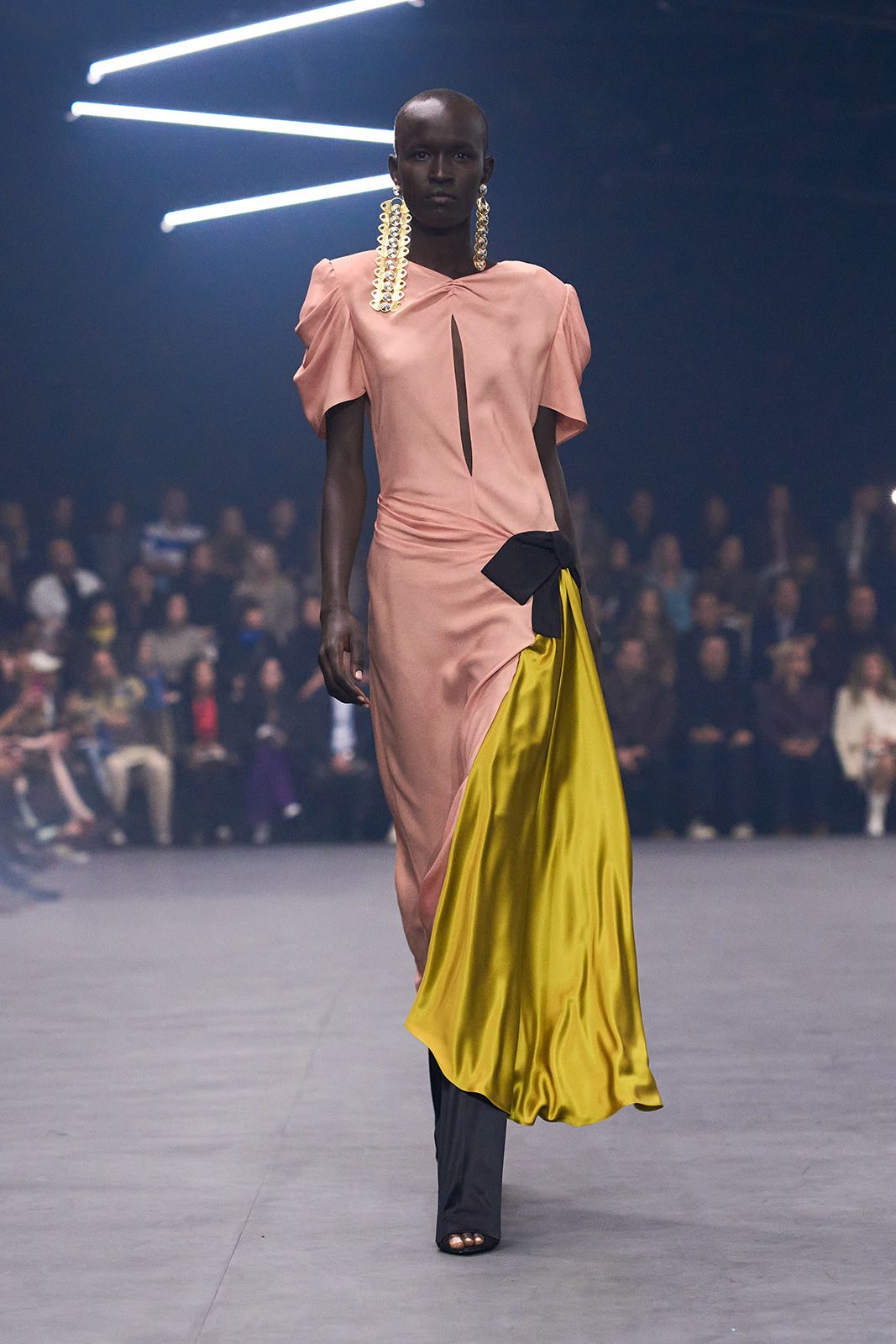 VALENTINO_SS26_23.jpg