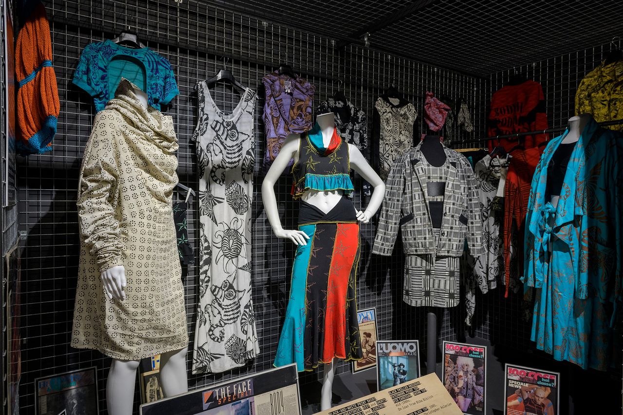 Outlaws-Fashion-and-Textile-Museum_1.jpg