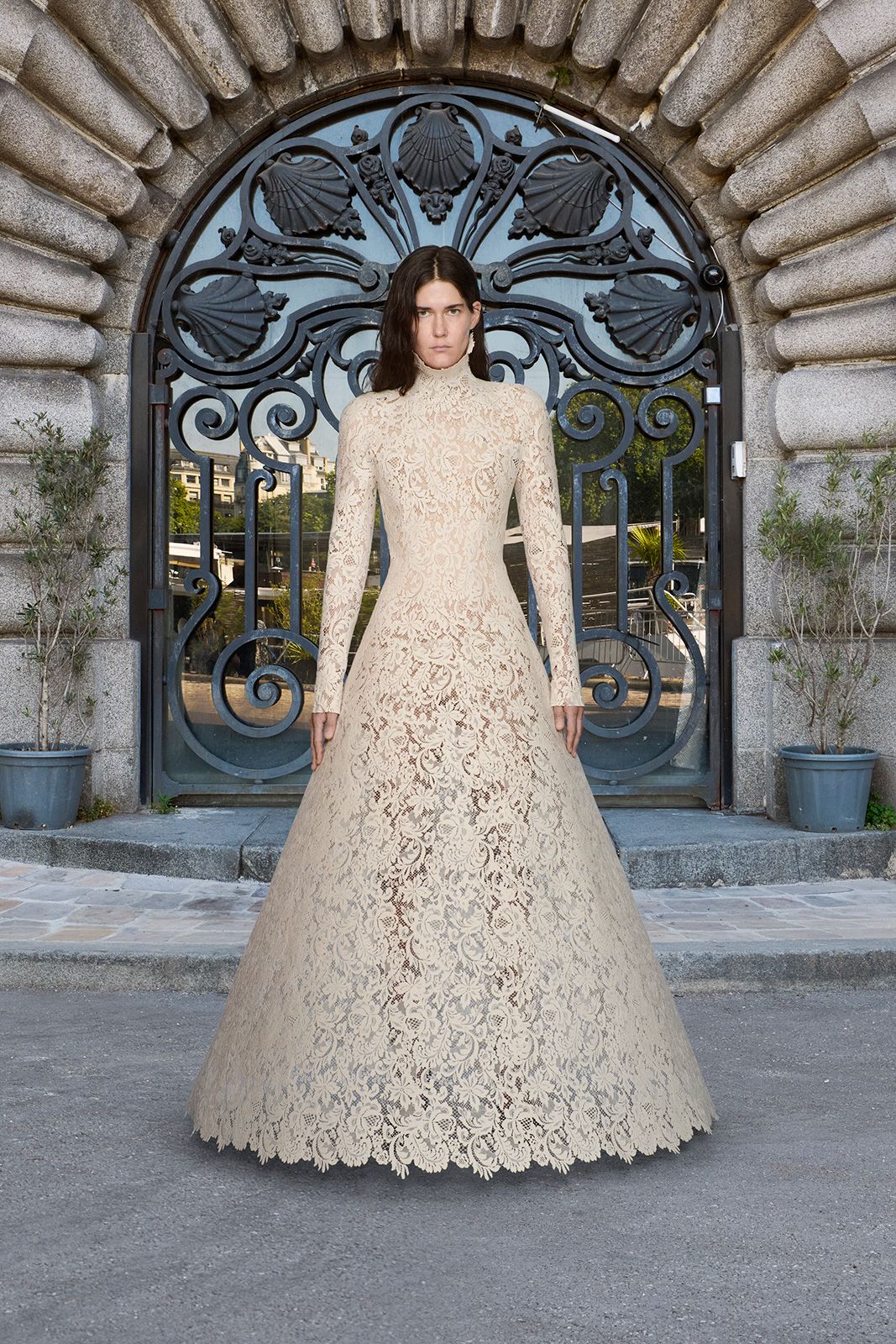 BALENCIAGA-COUTURE-54-LOOK-39_ELIZA.jpg