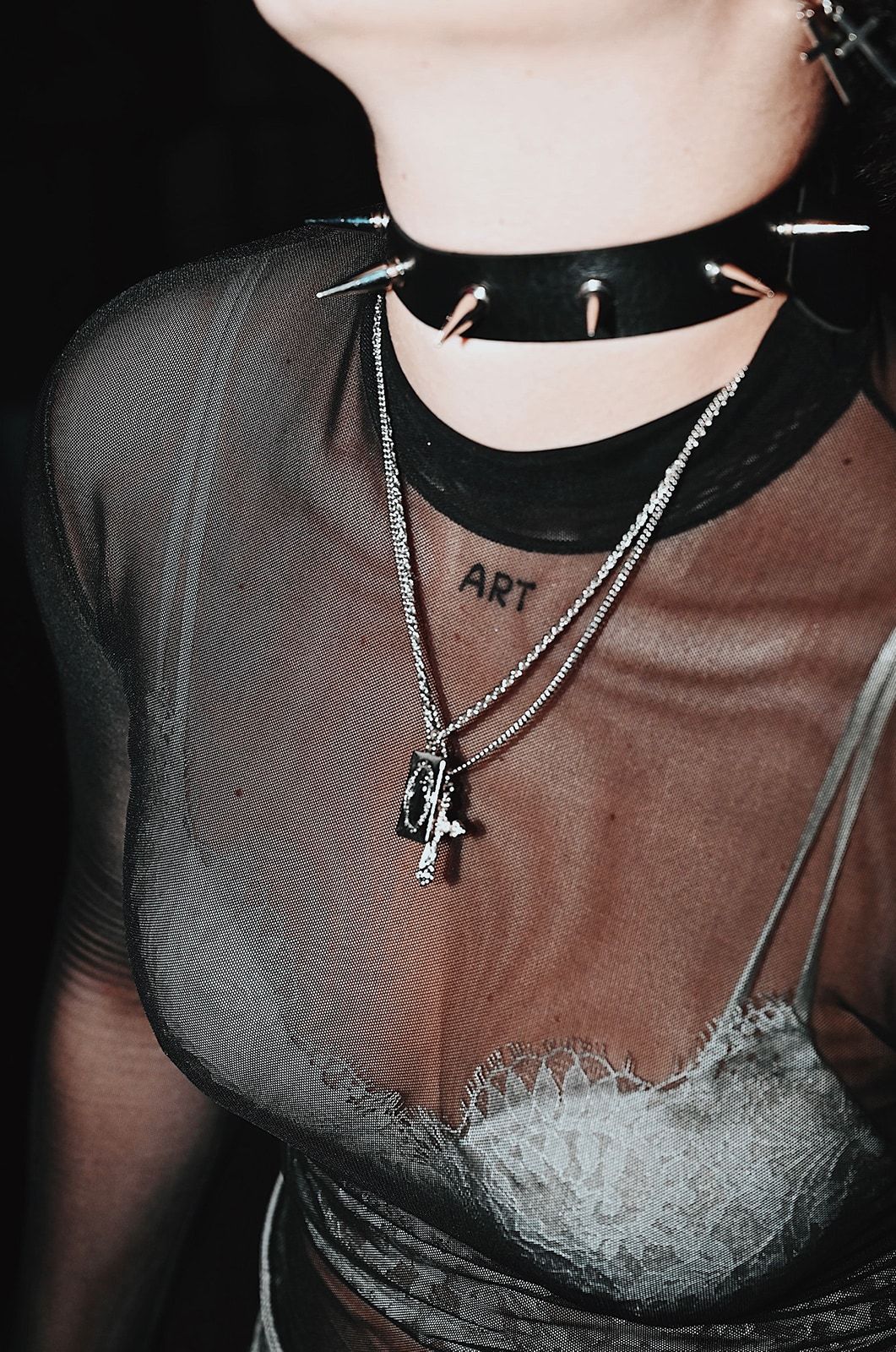 Lisa Bukreyeva Metalmagazine 21 2.jpg