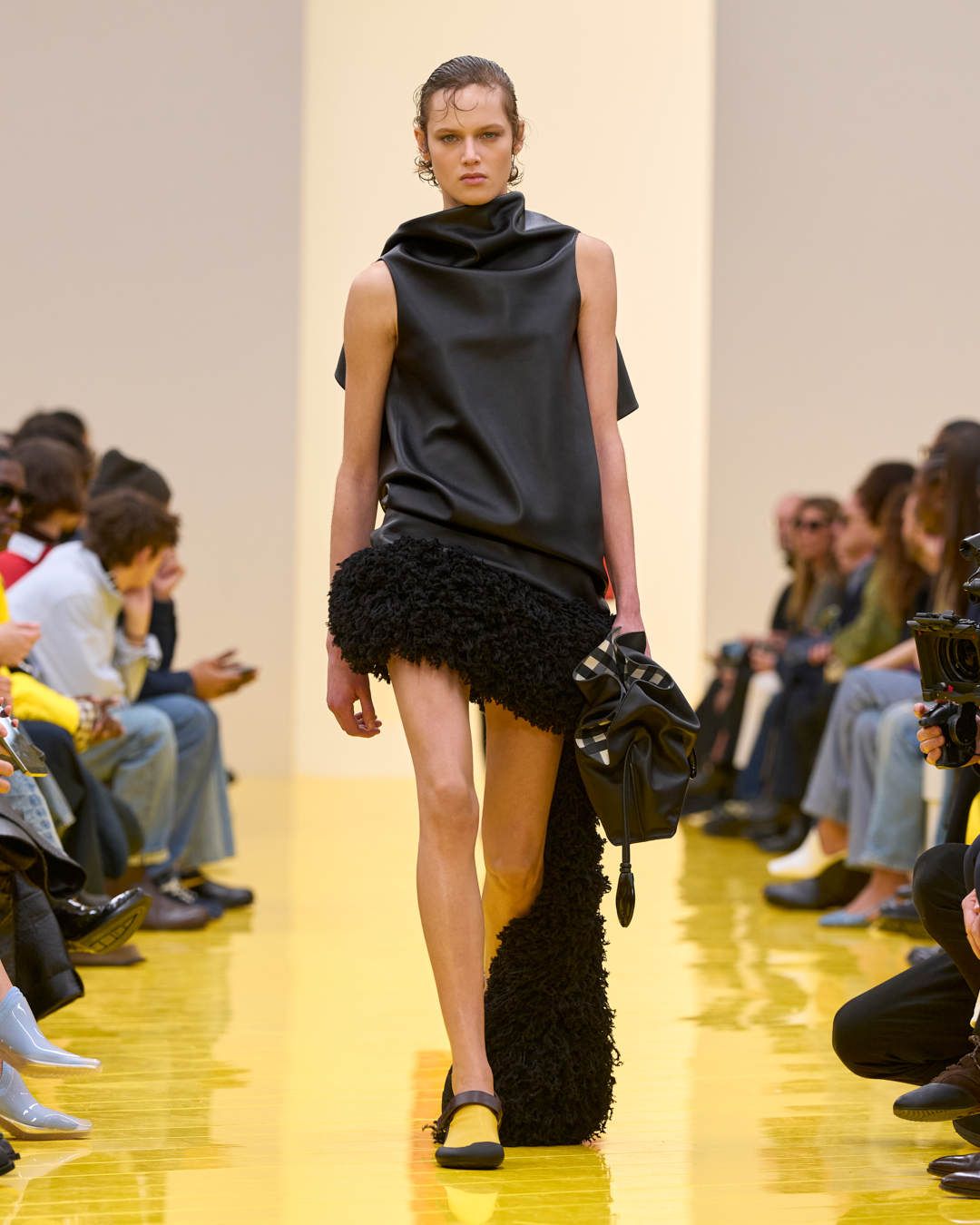 LOEWE_FAL-WINTER-26_8.jpg