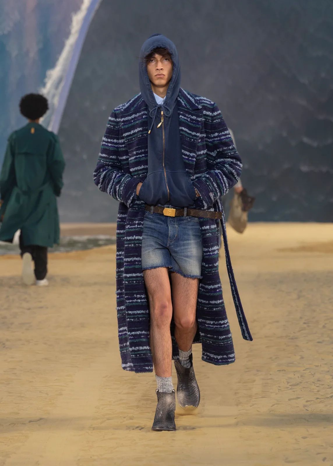 metal-louis-vuitton-men-ss27-13.webp