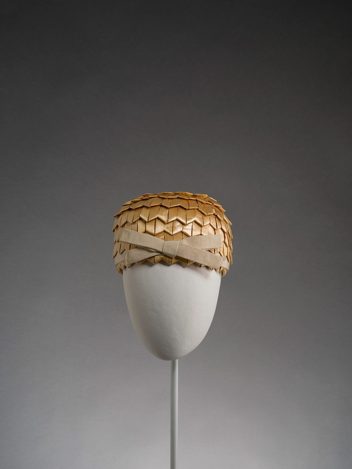 Balenciaga Laeleganciadelsombrero Metalmagazine 3.jpg