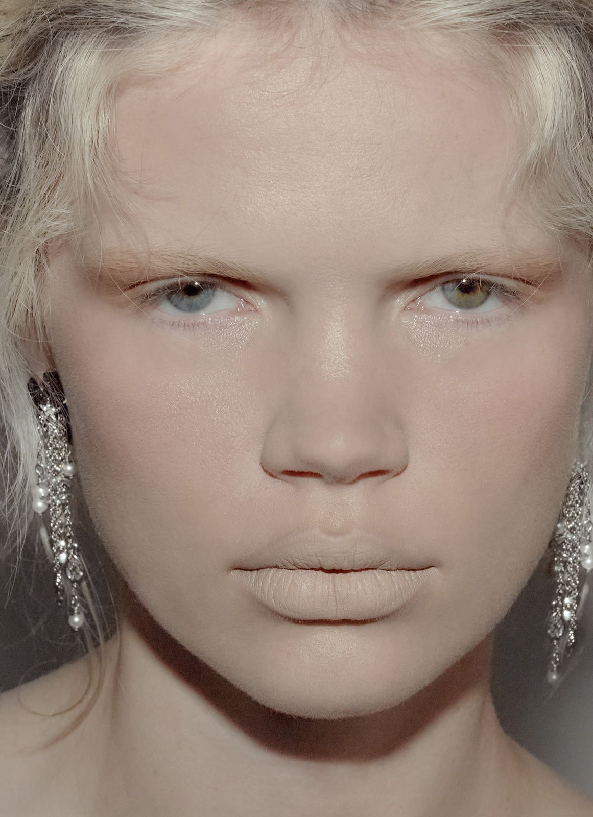 METAL-53-Chanel-Beauty-13.jpg