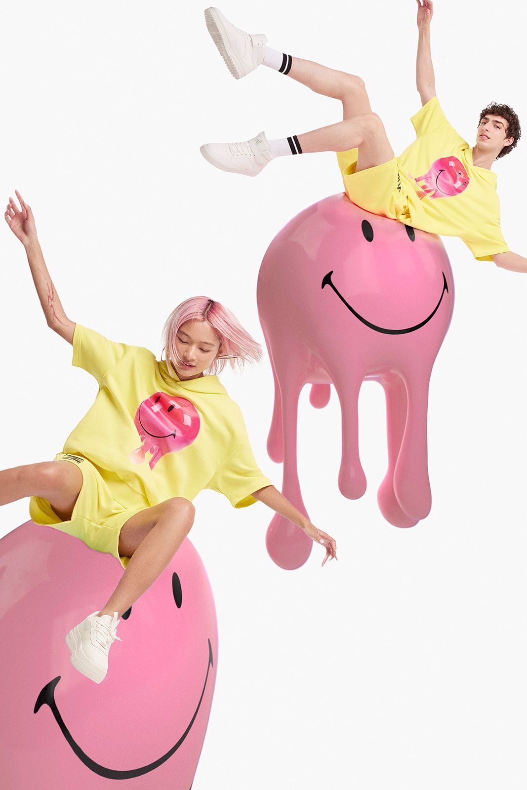 Bershka Teams up With Smiley 15.jpg