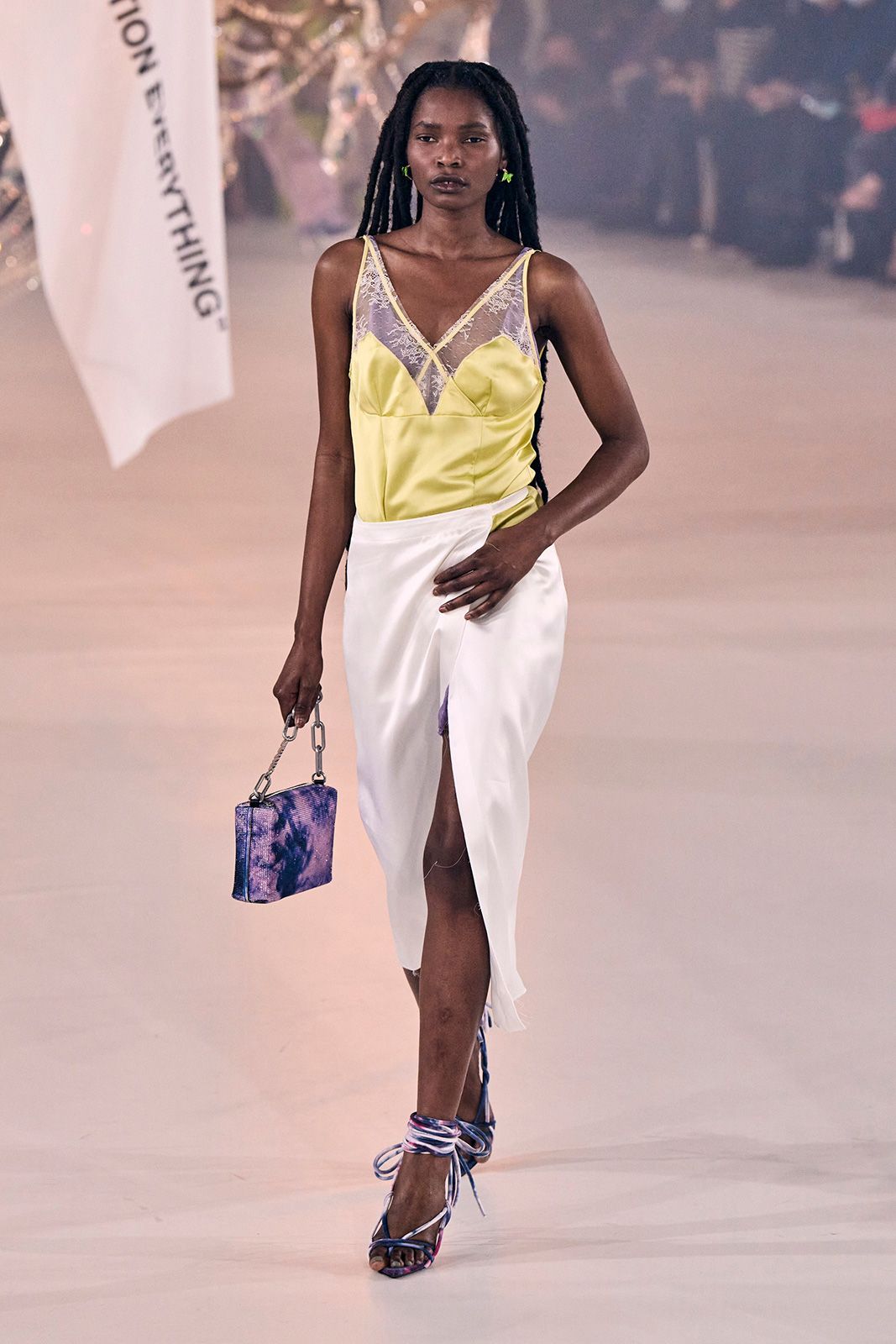 Off White Fall 2022 Ready to Wear Paris 17.jpg