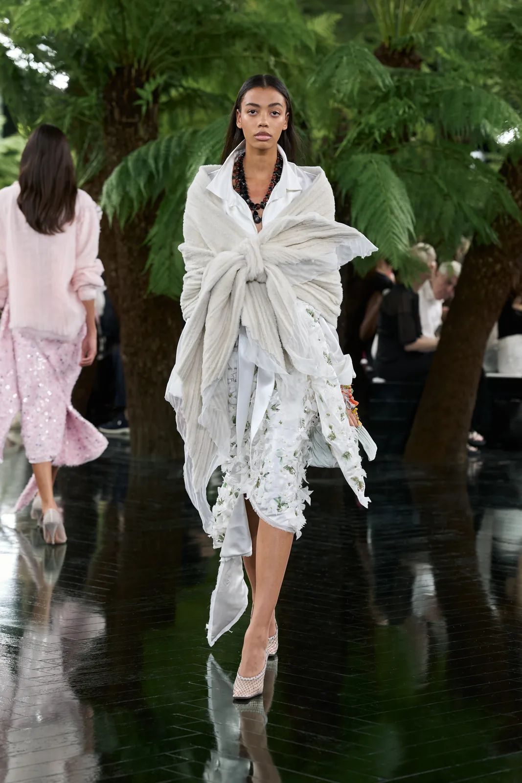 metal-dior-haute-couture-f-w-2026-24.webp