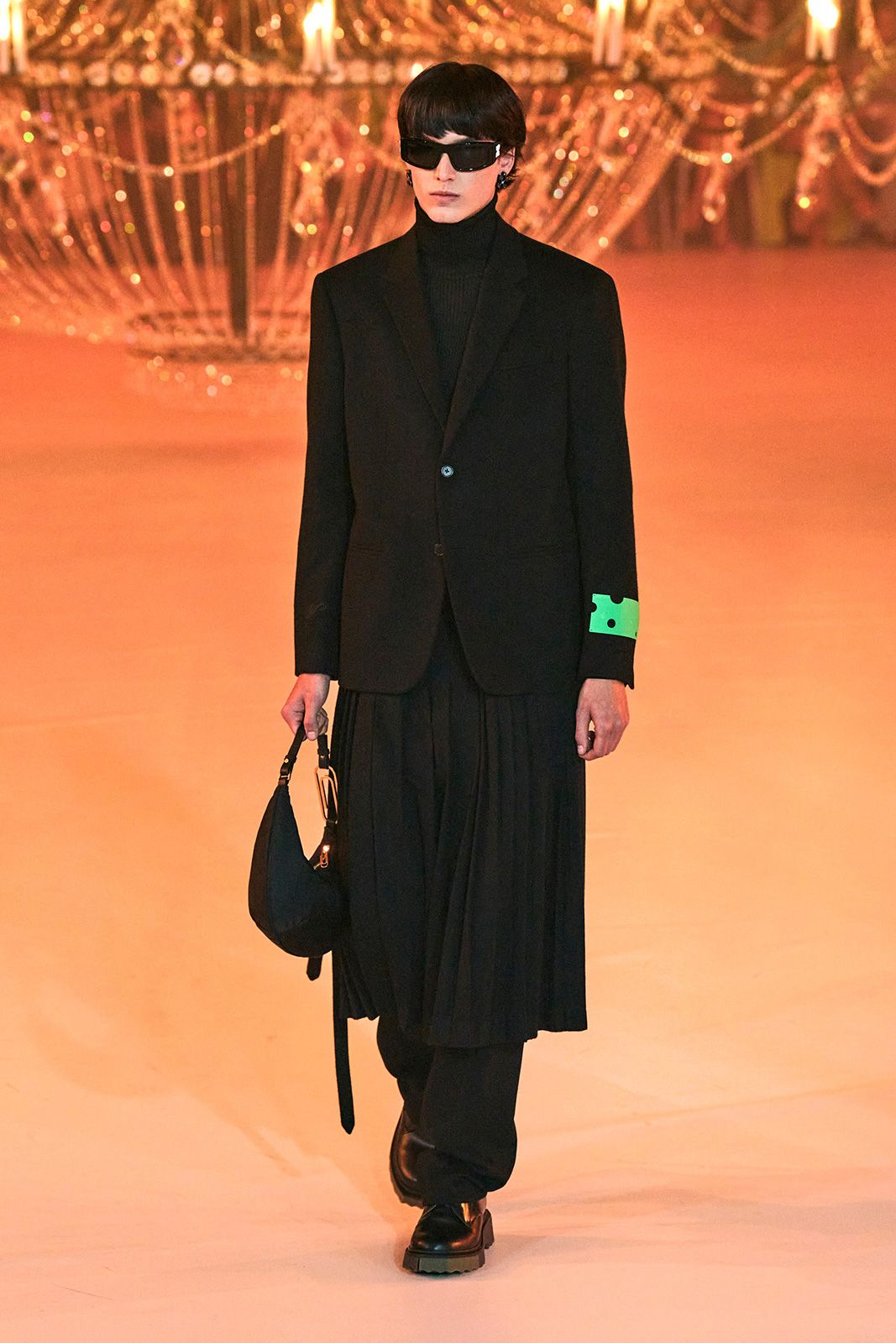 Off White Fall 2022 Ready to Wear Paris 3.jpg
