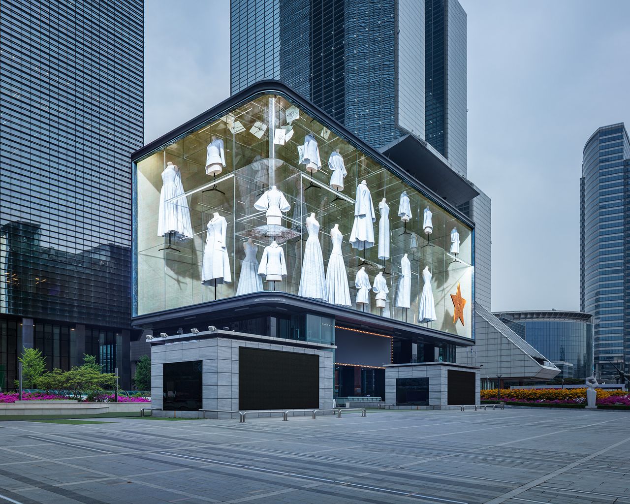 Dior Screen in Seoul © Kyungsub Shin 2.jpg