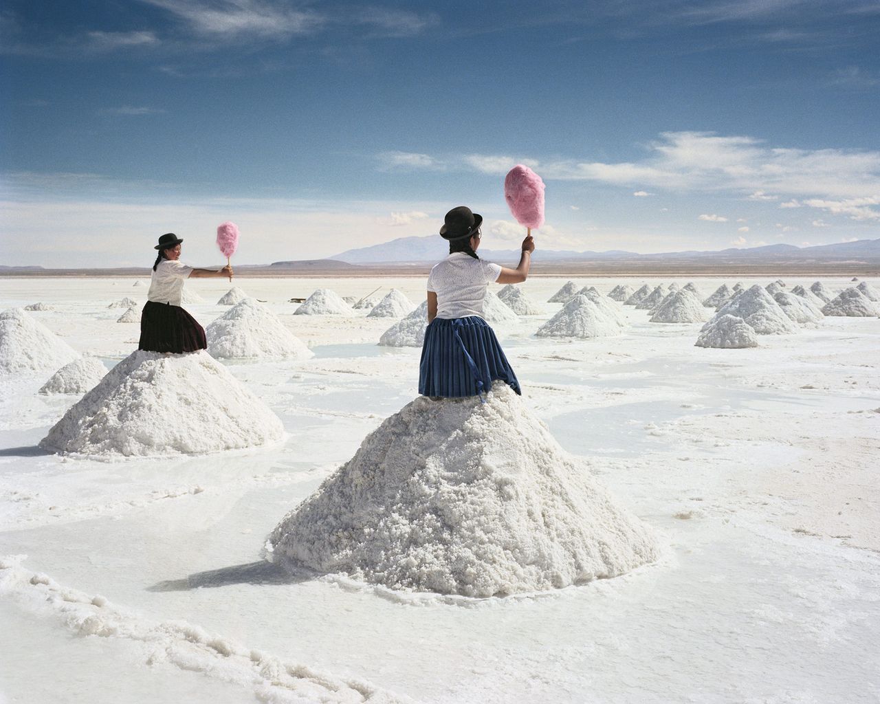 Scarlett Hooft Graafland Metalmagazine 4.jpg