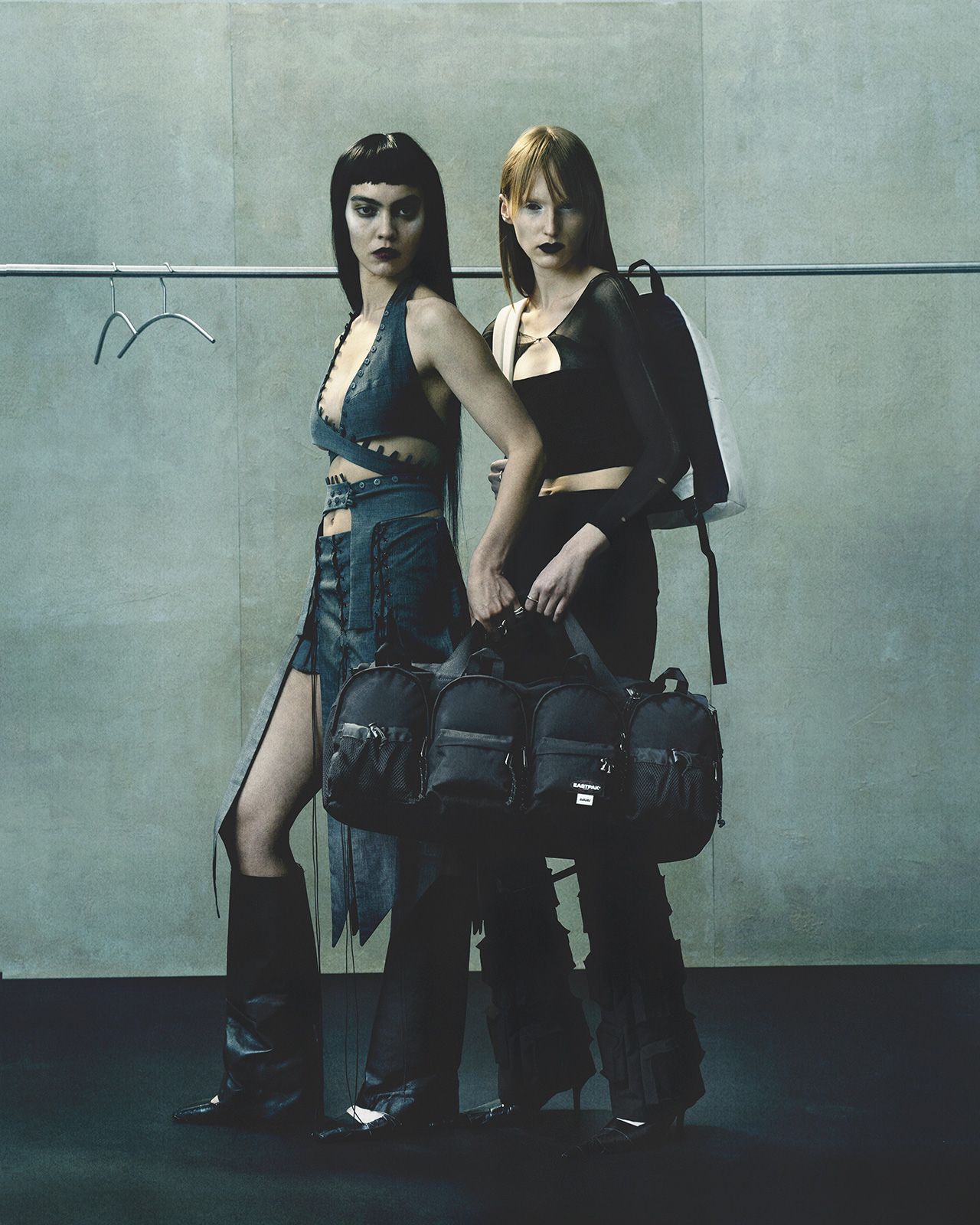 AVAVAV-Eastpak-metal-11.jpg