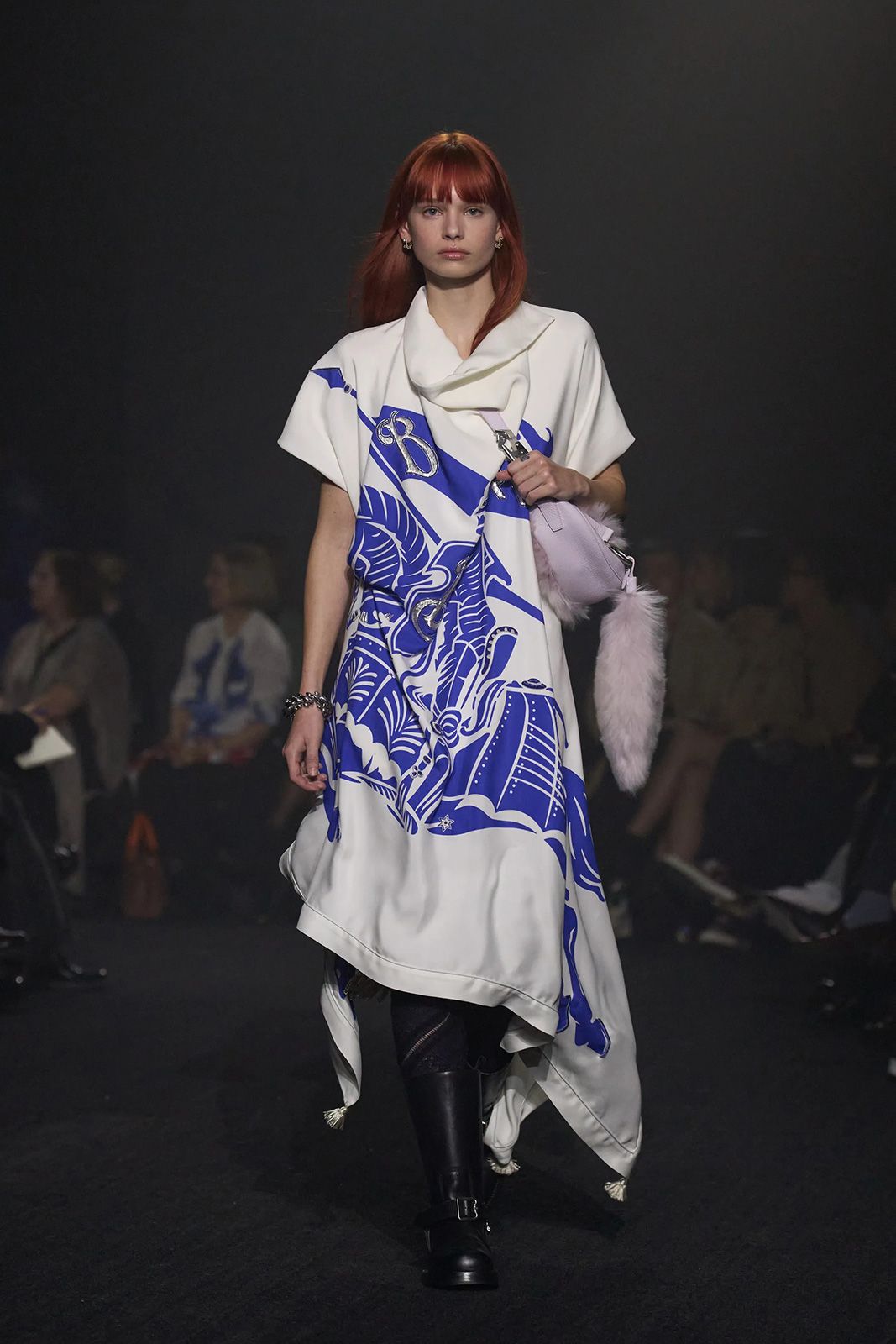 Burberry Fall 2023 Ready to Wear Gorunway 28.jpg