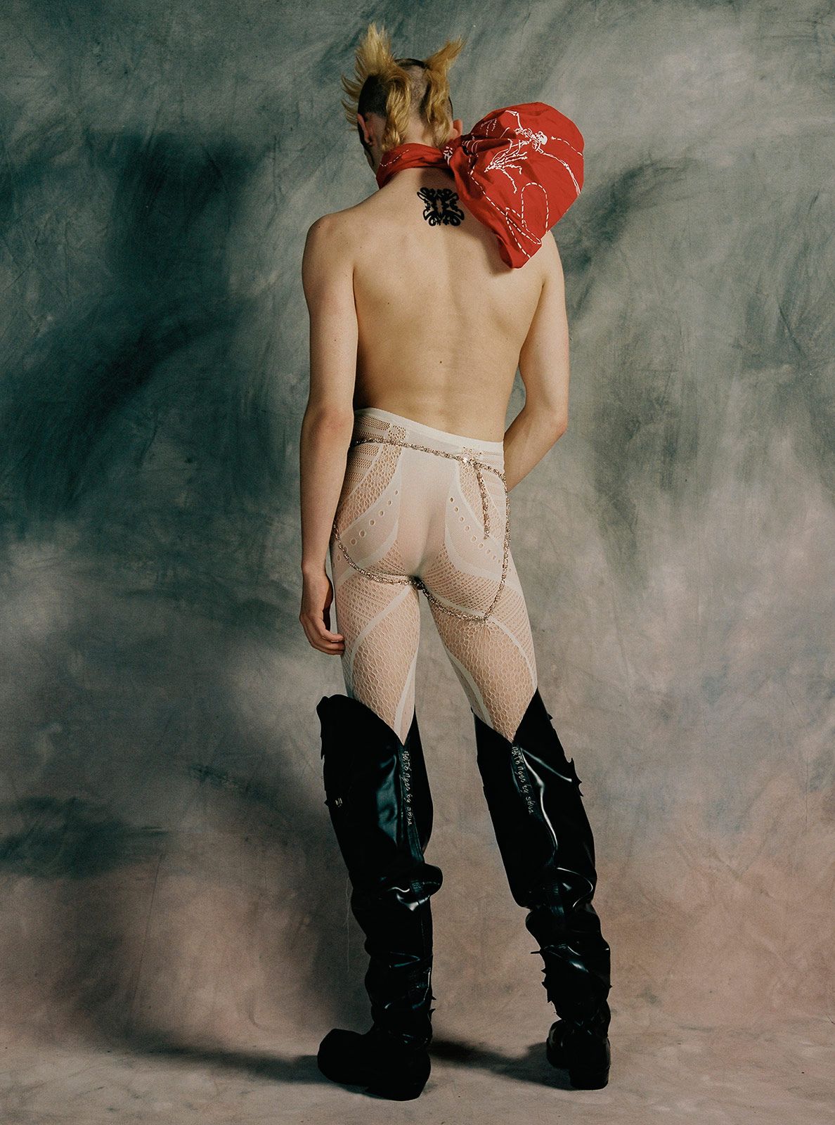 Neith Nyer Metalmagazine 14.jpg