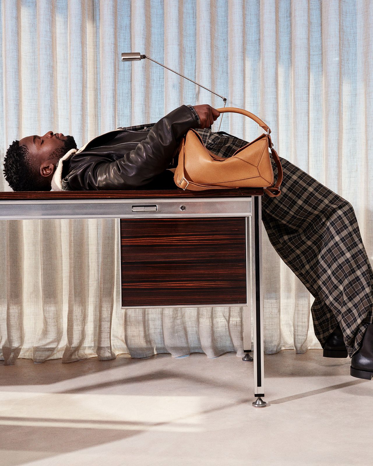 LOEWE_FW25_PRECO_MAIN_CAMPAIGN_RGB_CROPPED_4X5_37.jpg
