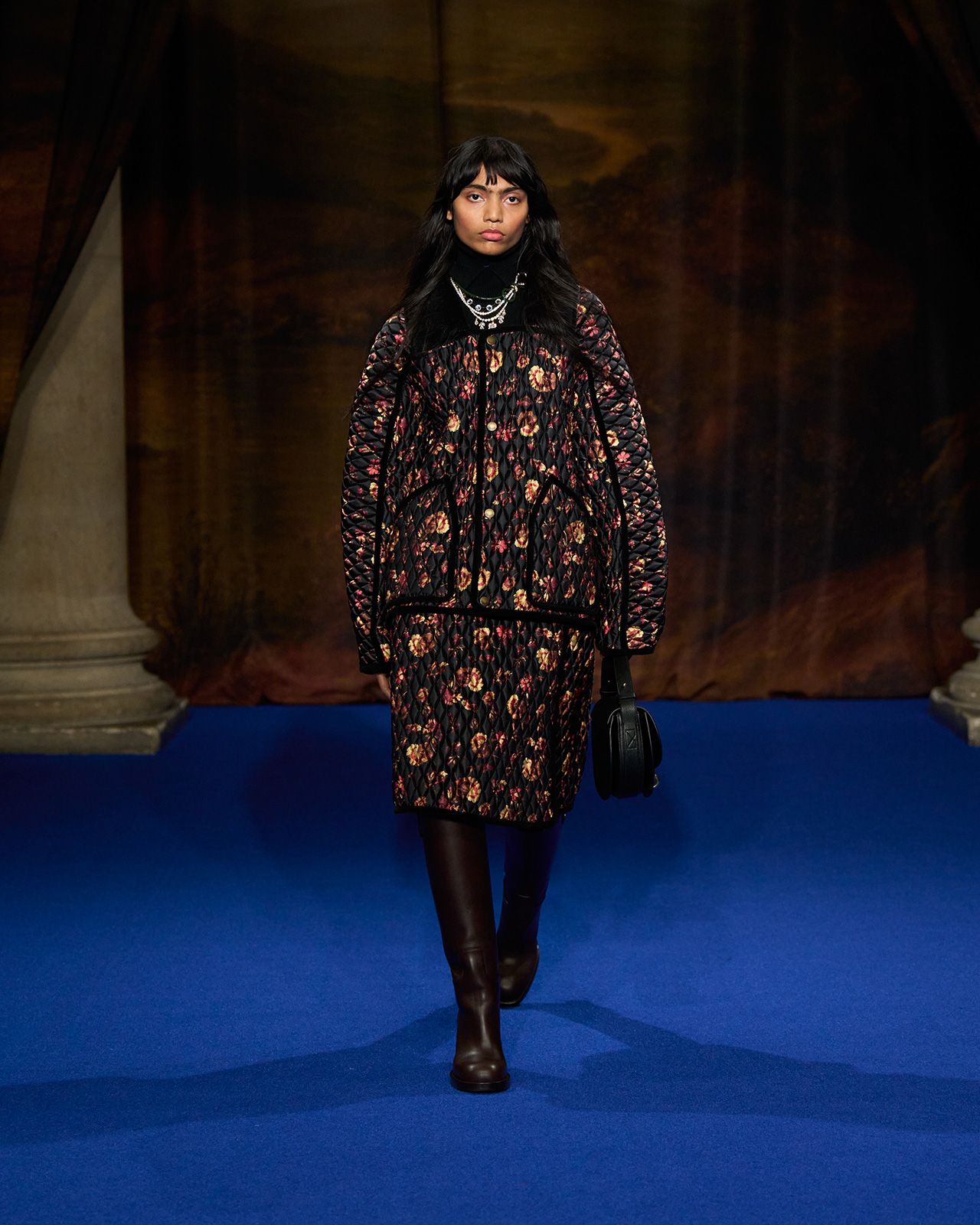 Burberry-Winter-2025-Show---Look-7.jpg