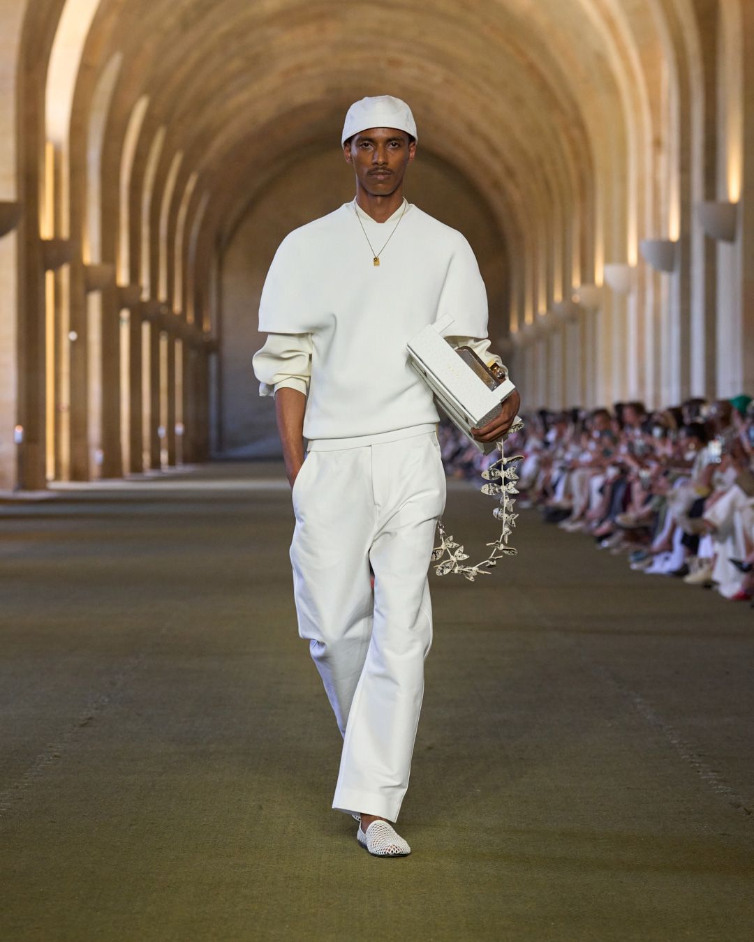 Jacquemus_15.jpg