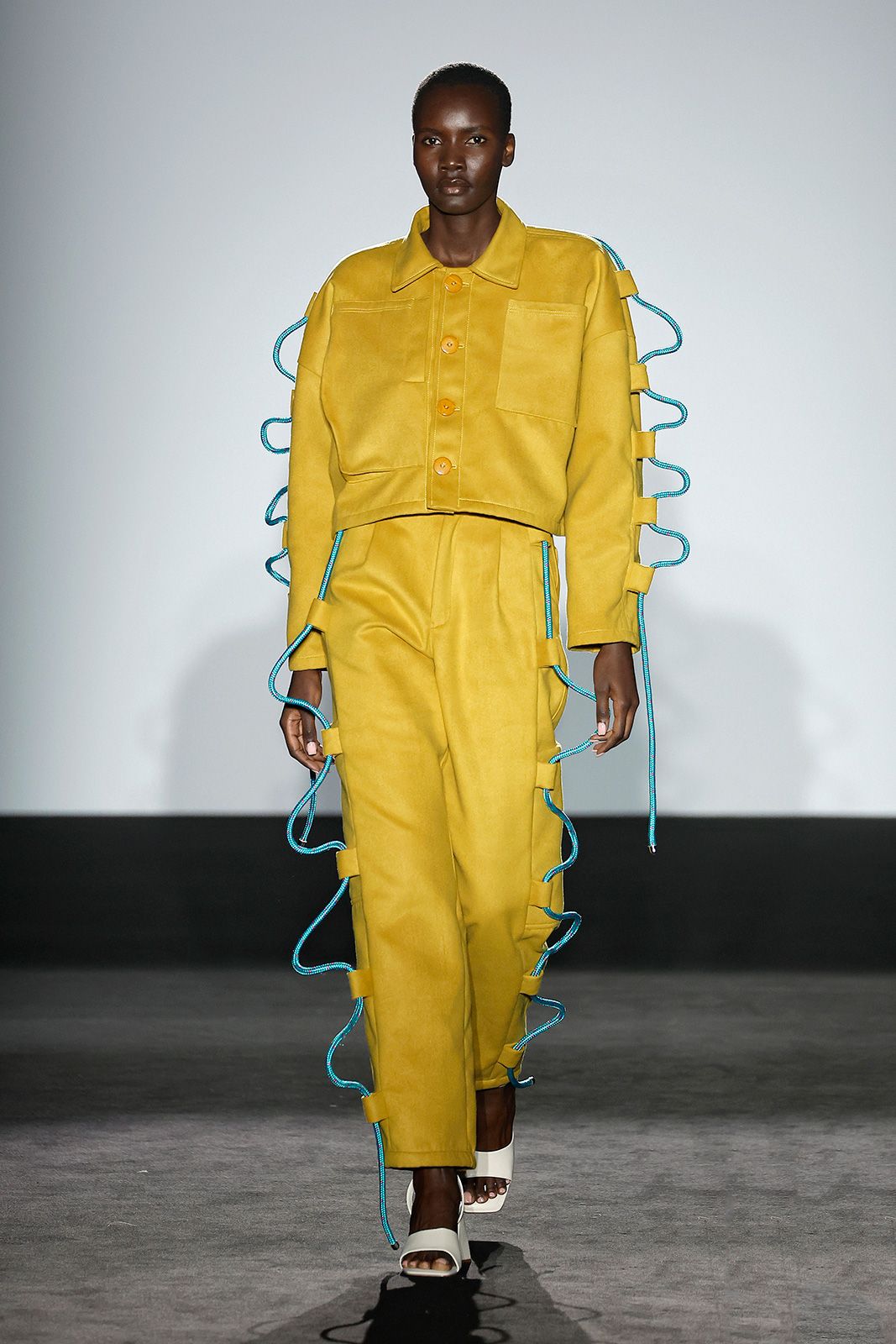 Across 111072.jpg