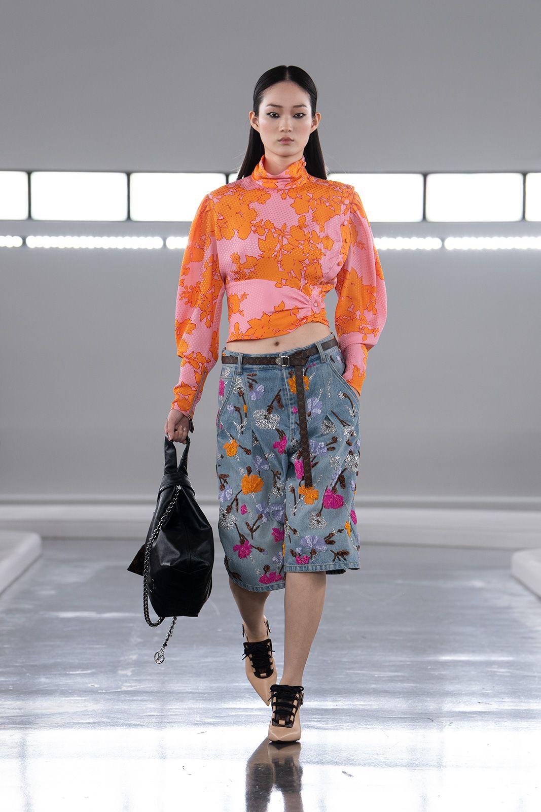Louis_Vuitton_Women_s_Pre-Fall_2024_13.jpg