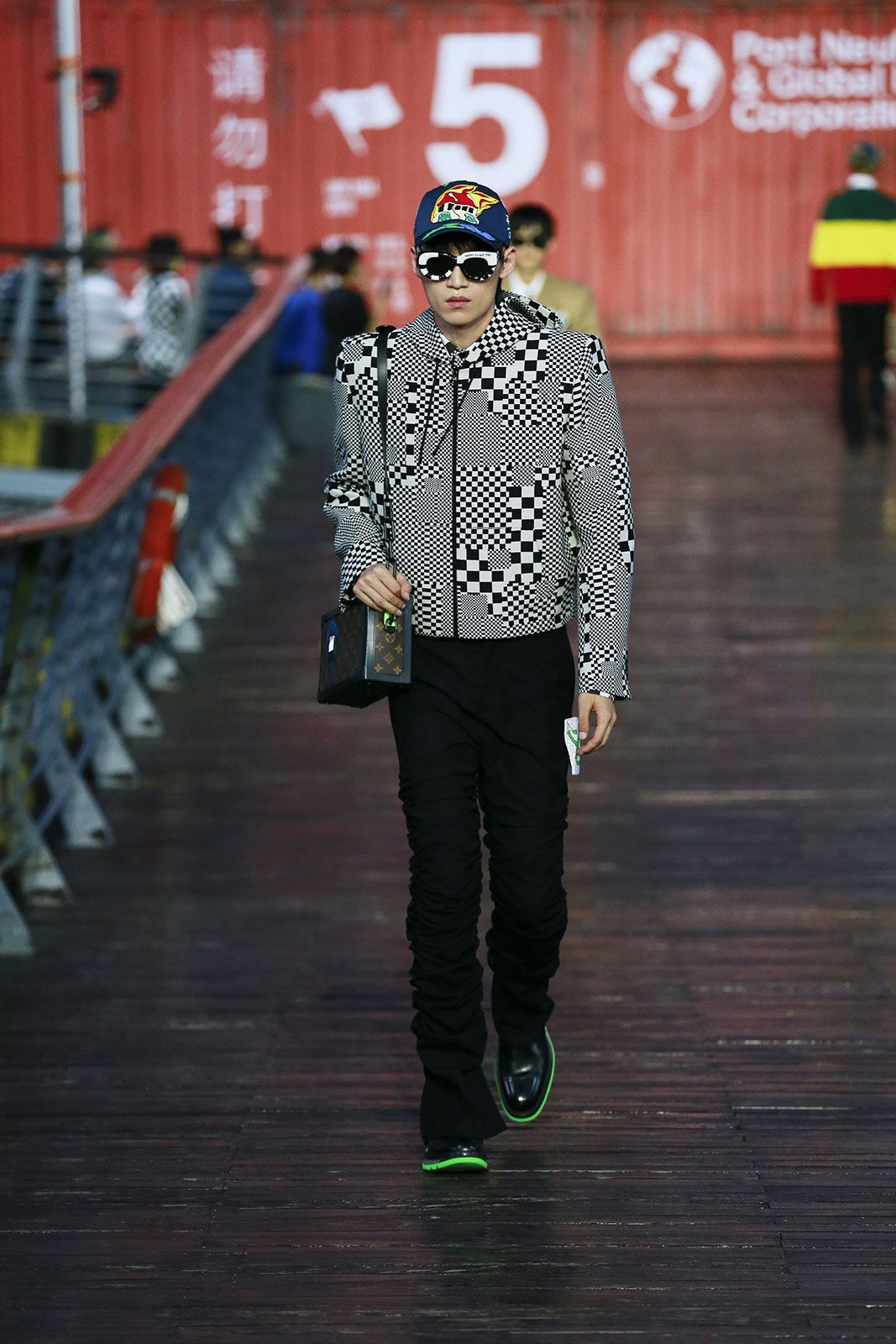 Louis Vuitton Men S S 2021 Metalmagazine 9.jpg