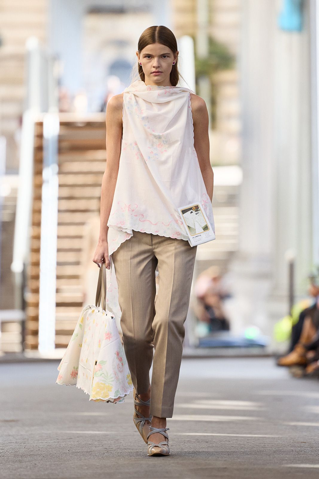 Julie-Kegels_ss26_runway_press_look11.jpg