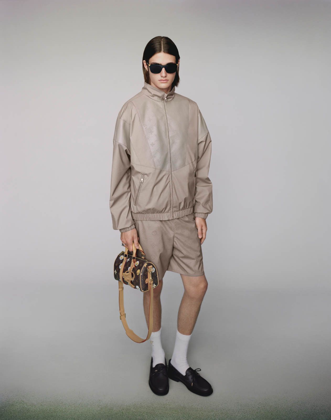 LOUIS-VUITTON-MEN-SPRING-26_8.jpg