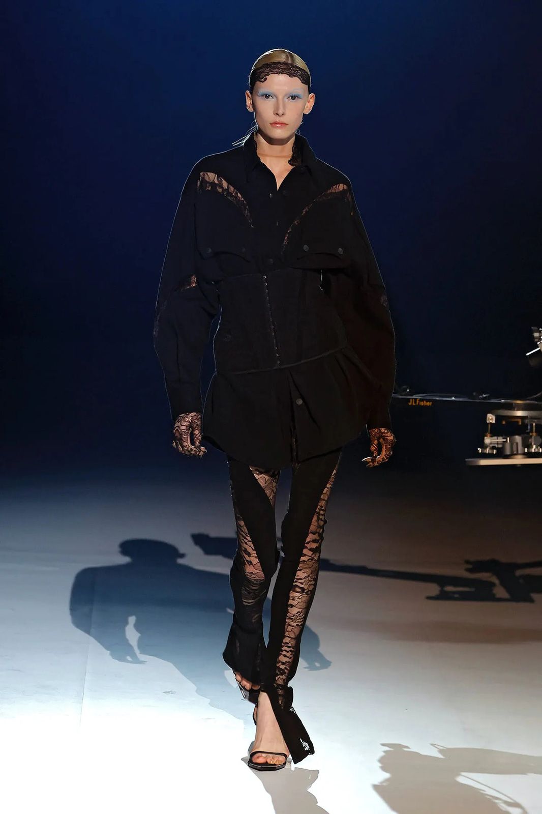 Mugler Fall Winter 2023 5.jpg