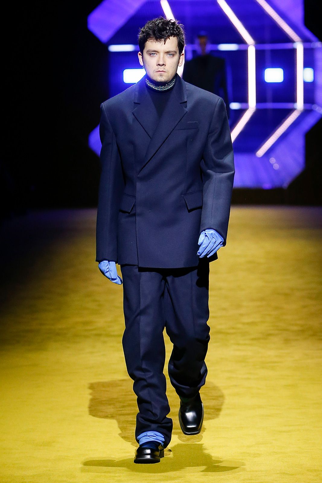 Prada Uomo F W22 Look34 Asa Butterfield.jpg