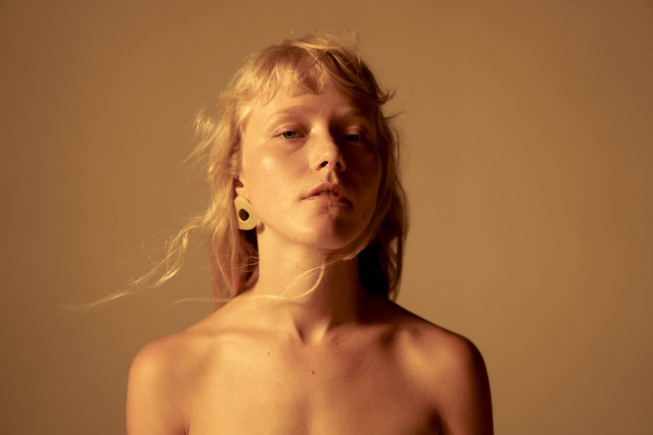 Alice Phoebe Lou Metalmagazine 2.jpg