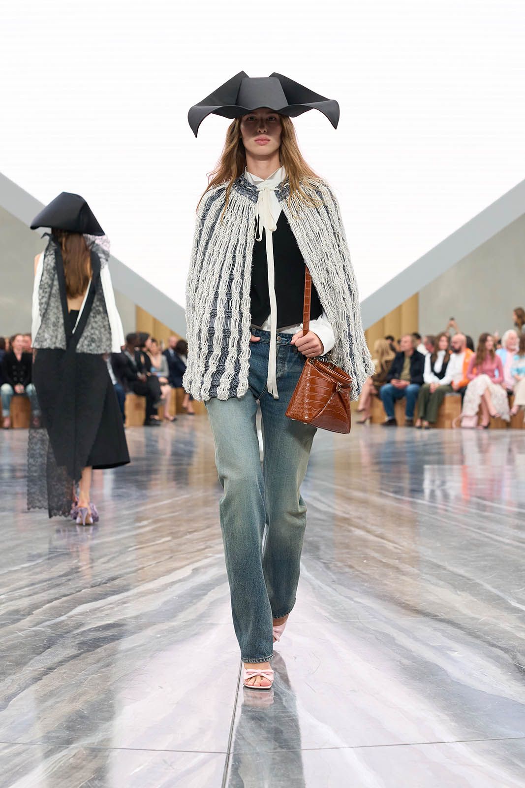 DIOR_W_RTW_SS26_18.jpg