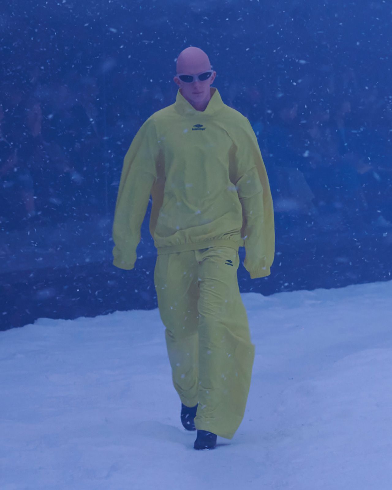 Balenciaga Winter 22 Look 68 Hansi.jpg