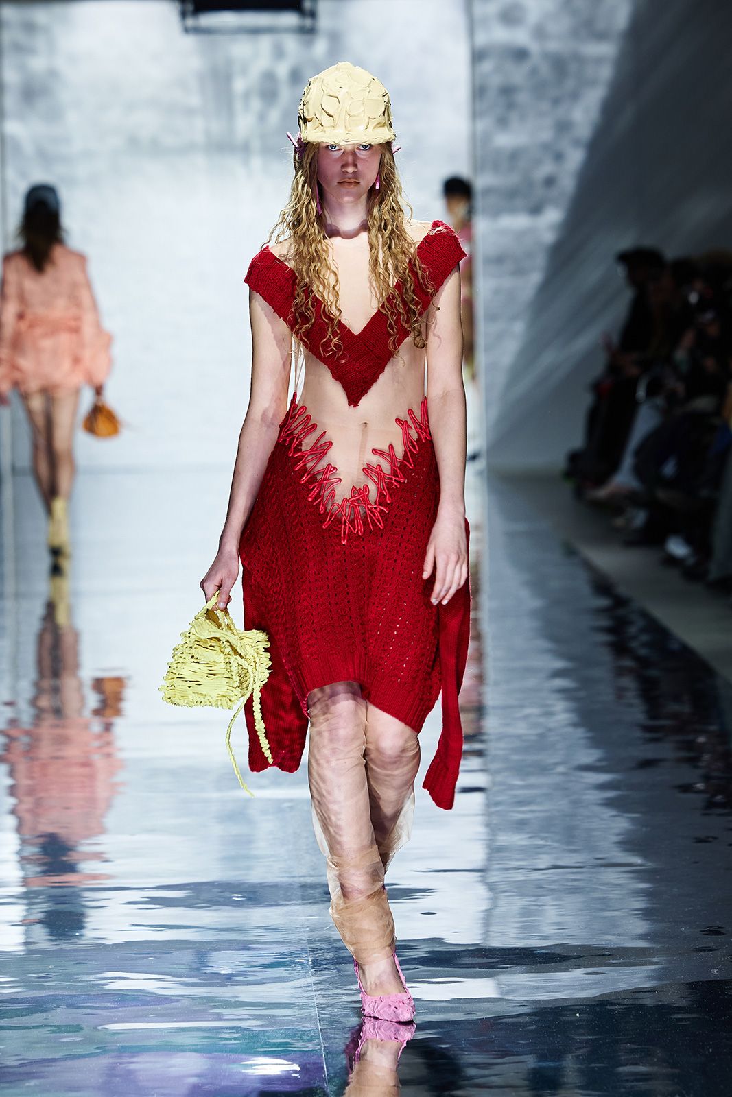 12_KASIA-KUCHARSKA_AW25_Runway_by_Finnegan-Koichi-Godenschweger.jpg