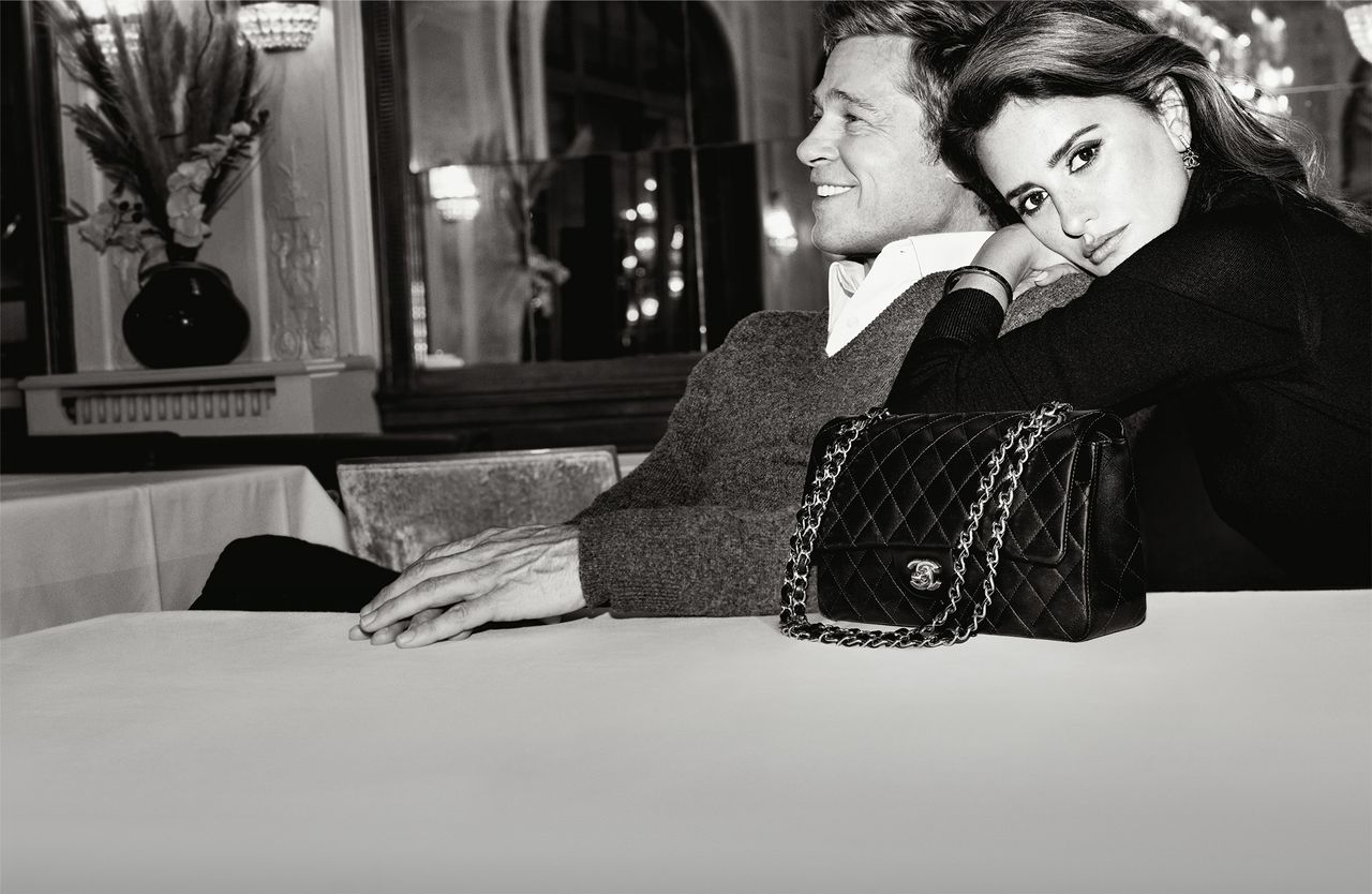 The-CHANEL-iconic-handbag-campaign_photo-Inez-&-Vinoodh-(2).jpg