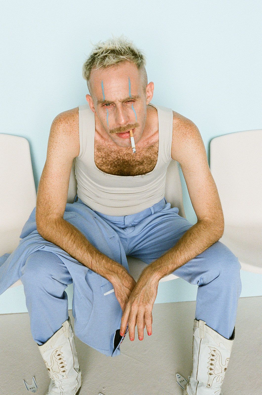 Mueveloreina 1.jpg