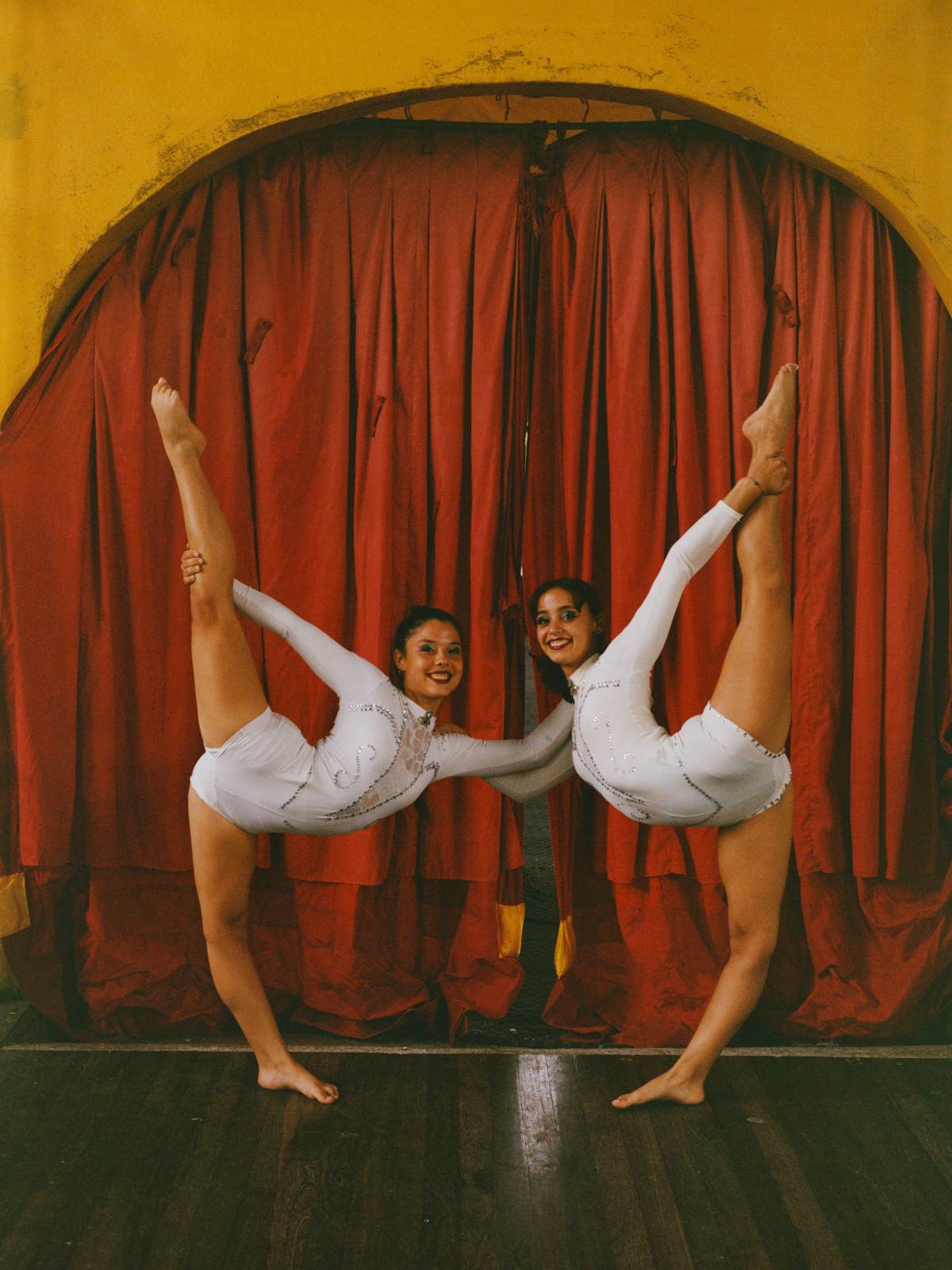 ConstanzeHan_CircusofaRevolution5.jpg