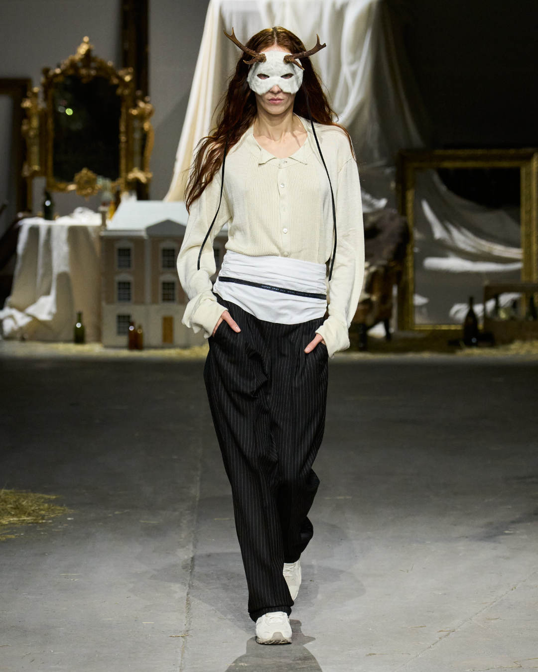 Oscar Oyuang F26 Look 08.jpg