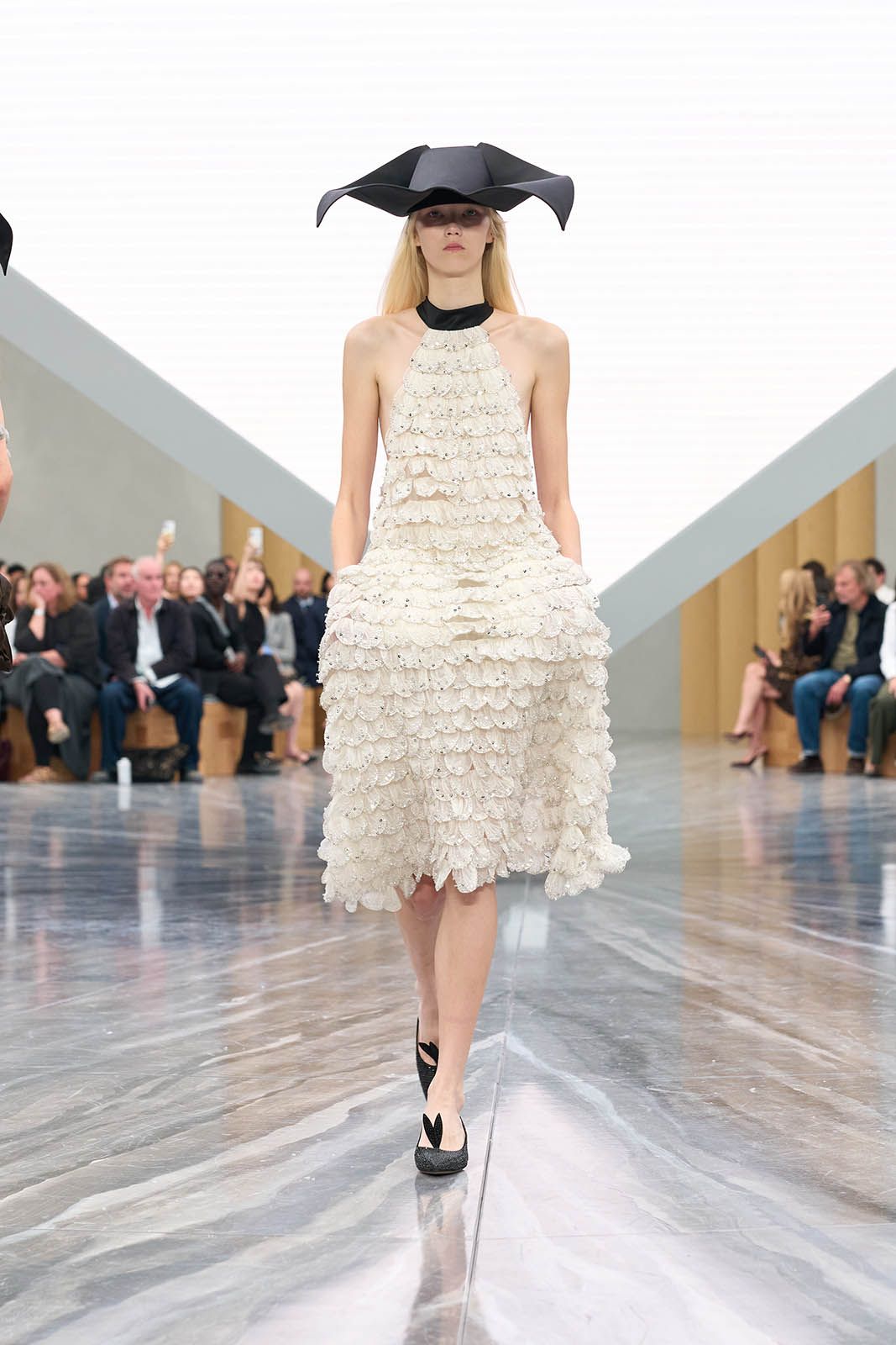 DIOR_W_RTW_SS26_3.jpg