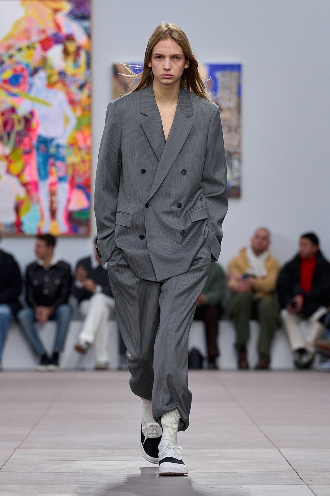 LOEWE_FW24_MW_SHOW_10.jpg